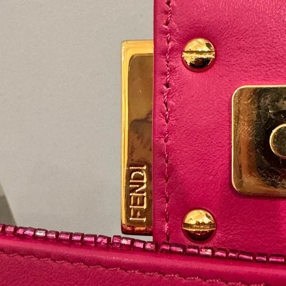 Fendi Fuchsia Pink Sequin Baguette Gold Hardware ‘Sex and the City’ New Rare - Picture 14 of 15